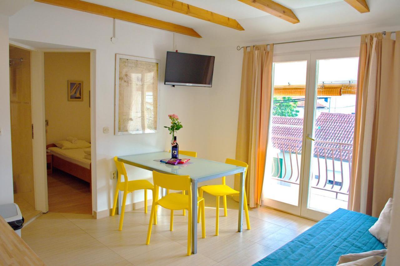Apartments Cala Biograd Na Moru Exterior foto